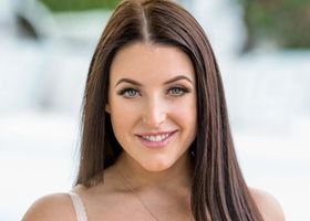 Angela White - أنجيلا وايت